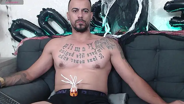 RyanVibe online show from 10/31/25, 02:46