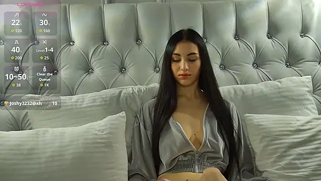 Snapshot of BettyLeen chatting on 11/06/25, 04:27 BettyLeen online show from 11/06/25, 04:27