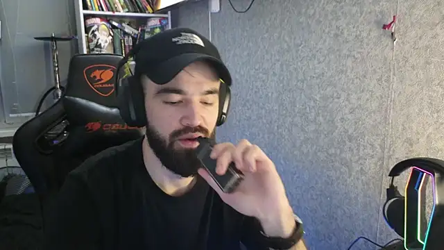 Nik Namee online show from 11/28/25, 05:29