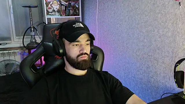 Nik Namee online show from 10/26/25, 10:54