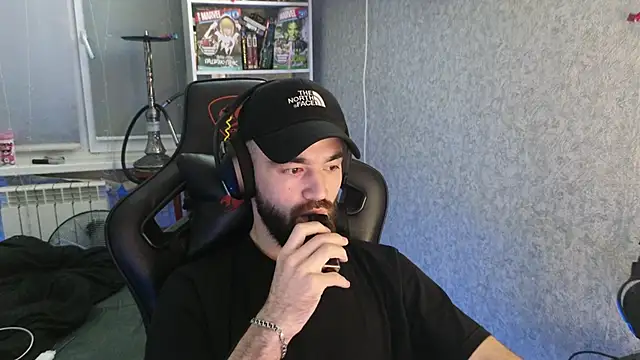 Nik Namee online show from 11/22/25, 12:21