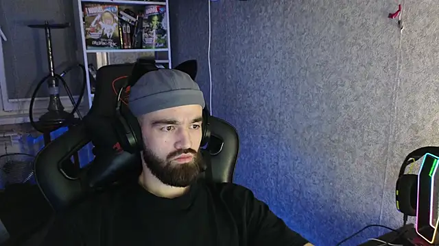 Nik Namee online show from 11/23/25, 05:23