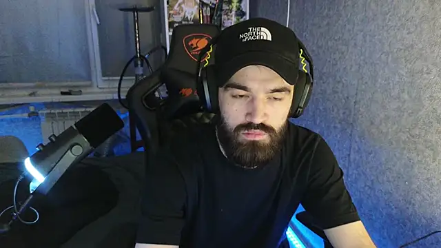 Nik Namee online show from 11/16/25, 09:51