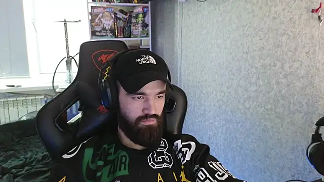 Nik Namee online show from 11/14/25, 06:50