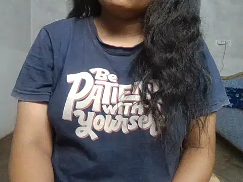 manju 02 online show from 10/30/25, 04:48