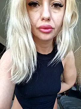 Snapshot of BritanyVegas chatting on 03/14/26, 12:11 BritanyVegas online show from 03/14/26, 12:11