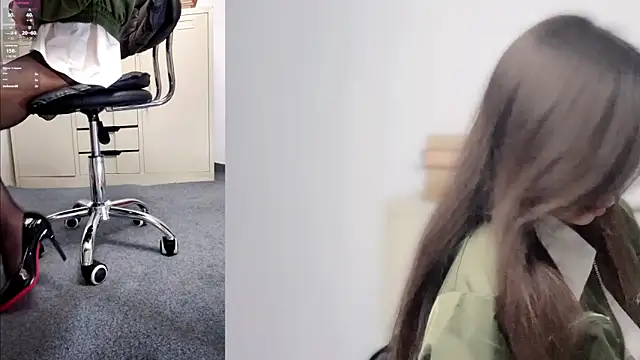 Snapshot of Lynnalltop-165-KeKe chatting on 02/08/26, 03:32 Lynnalltop-165-KeKe online show from 02/08/26, 03:32