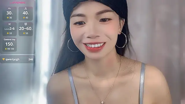 Snapshot of Lynnalltop-165-KeKe chatting on 11/16/25, 02:16 Lynnalltop-165-KeKe online show from 11/16/25, 02:16