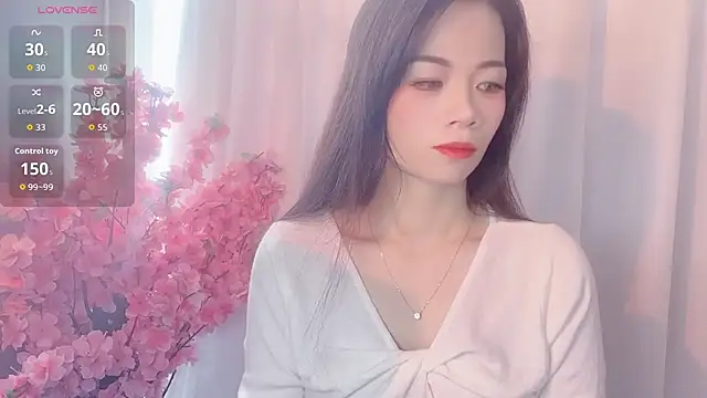 Snapshot of Lynnalltop-165-KeKe chatting on 11/12/25, 01:21 Lynnalltop-165-KeKe online show from 11/12/25, 01:21