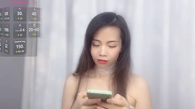 Snapshot of Lynnalltop-165-KeKe chatting on 11/24/25, 01:00 Lynnalltop-165-KeKe online show from 11/24/25, 01:00