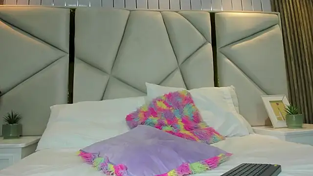 rebeca brown  online show from 03/10/26, 11:58