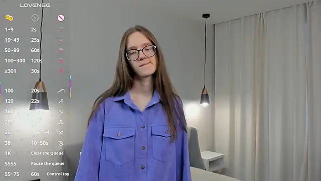 Snapshot of AiFusch chatting on 11/13/25, 08:40 AiFusch online show from 11/13/25, 08:40