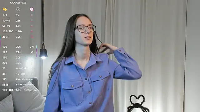 Snapshot of AiFusch chatting on 11/26/25, 08:36 AiFusch online show from 11/26/25, 08:36