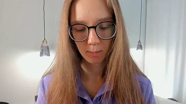 Snapshot of AiFusch chatting on 11/01/25, 08:30 AiFusch online show from 11/01/25, 08:30