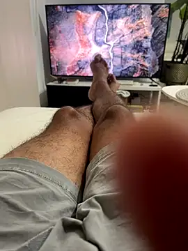 Snapshot of DrDreAu chatting on 10/30/25, 01:42 DrDreAu online show from 10/30/25, 01:42