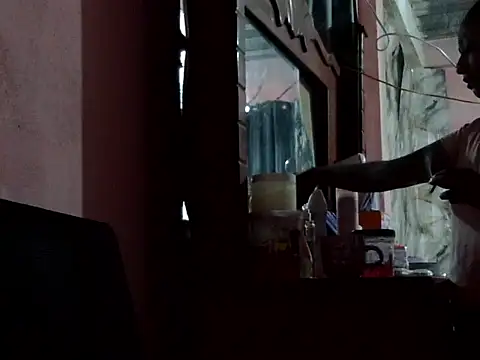 dreamerrrrr1 online show from 12/18/25, 12:09