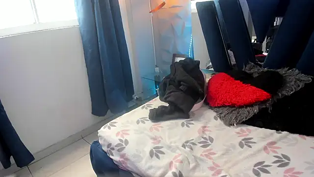 pamela velazco online show from 11/11/25, 01:06