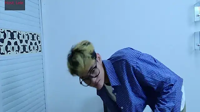 sexyboy-lele online show from 10/12/25, 11:33