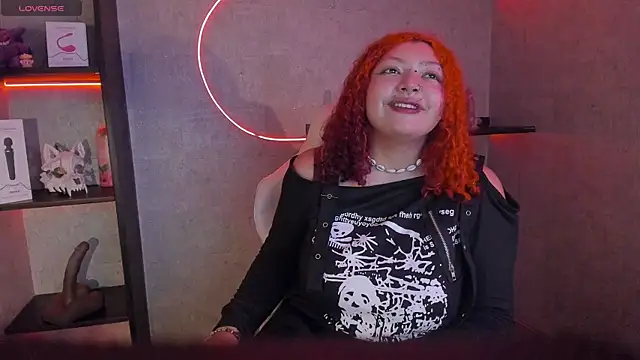 Snapshot of irisfeitan chatting on 10/24/25, 10:14 irisfeitan online show from 10/24/25, 10:14