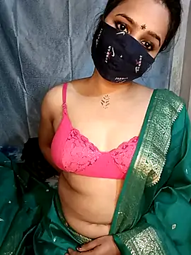 Snapshot of CUTE-567 chatting on 11/15/25, 08:24 CUTE-567 online show from 11/15/25, 08:24