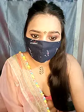 Snapshot of CUTE-567 chatting on 11/26/25, 05:02 CUTE-567 online show from 11/26/25, 05:02