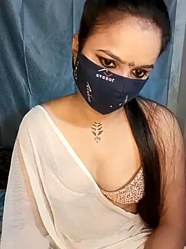 Snapshot of CUTE-567 chatting on 11/16/25, 09:47 CUTE-567 online show from 11/16/25, 09:47