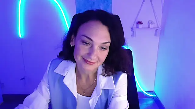 Snapshot of Rosie_Rosee chatting on 10/18/25, 11:34 Rosie Rosee online show from 10/18/25, 11:34