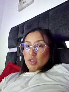 SussySunny  online show from 10/25/25, 11:05