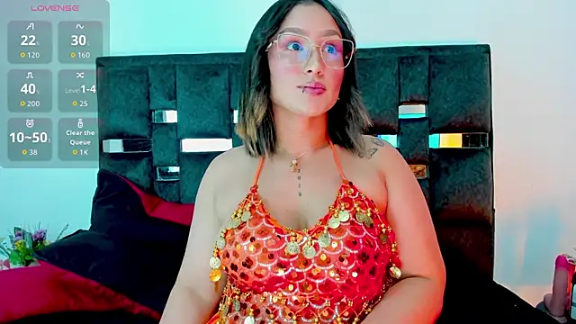 SussySunny  online show from 10/31/25, 04:47