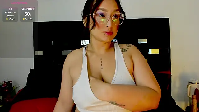 SussySunny  online show from 10/20/25, 02:02