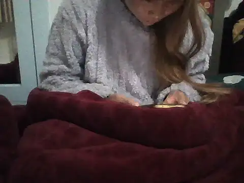 Zerin nova online show from 11/30/25, 10:21