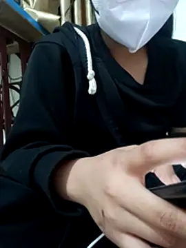 Zerin nova online show from 11/29/25, 12:16