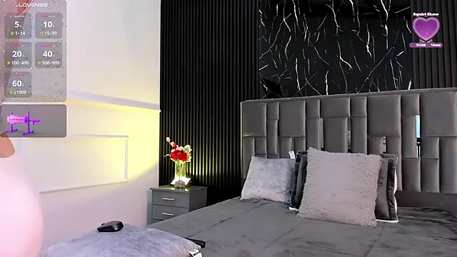 Snapshot of Miahsens chatting on 11/26/25, 04:23 Miahsens online show from 11/26/25, 04:23