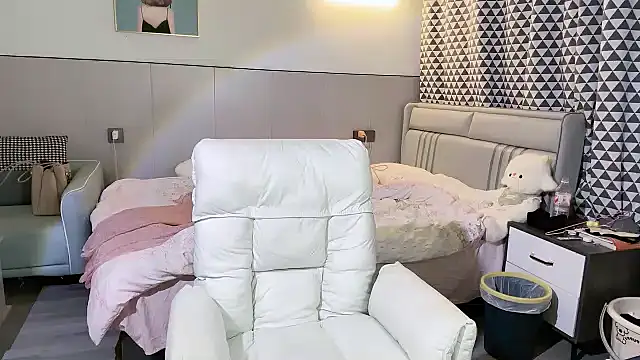 xiaoguaiss online show from 04/07/26, 04:09