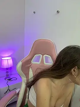 Juana miel online show from 03/25/26, 07:46