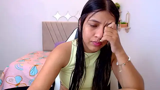 Snapshot of zara_cute chatting on 06/06/26, 12:10 zara cute online show from 06/06/26, 12:10