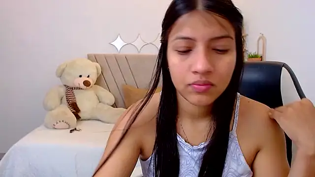 Snapshot of zara_cute chatting on 07/13/26, 12:26 zara cute online show from 07/13/26, 12:26