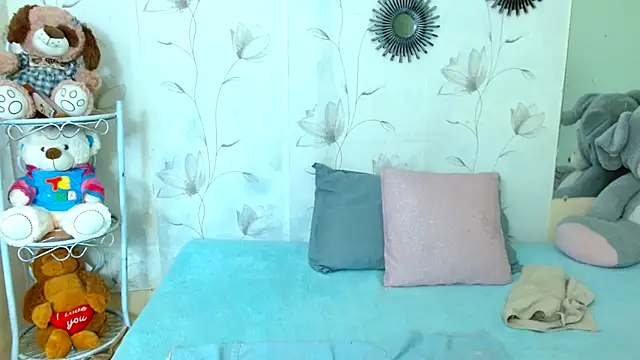 zara cute online show from 11/10/25, 12:10