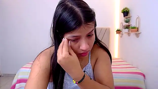 Snapshot of zara_cute chatting on 05/20/26, 12:24 zara cute online show from 05/20/26, 12:24