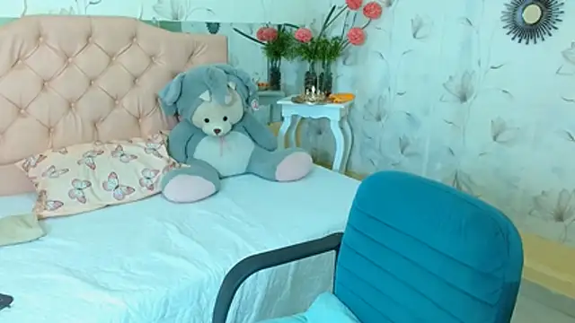 zara cute online show from 01/17/26, 12:20