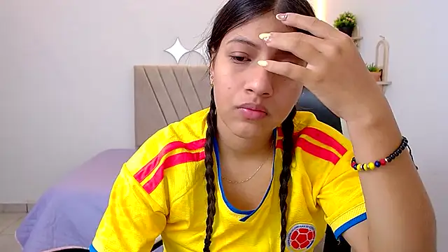 Snapshot of zara_cute chatting on 06/27/26, 12:11 zara cute online show from 06/27/26, 12:11
