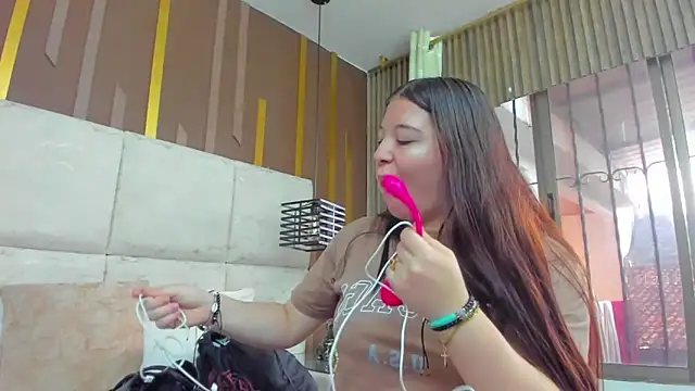 AmbarGills online show from 02/12/26, 12:49