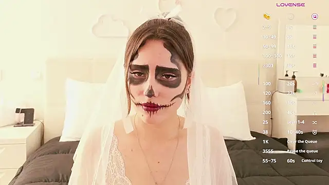 MoonliteDiva online show from 10/31/25, 06:32