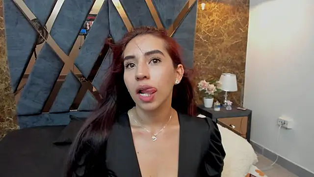 Snapshot of Vittoria_Conti_ chatting on 01/17/26, 05:16 Vittoria Conti online show from 01/17/26, 05:16