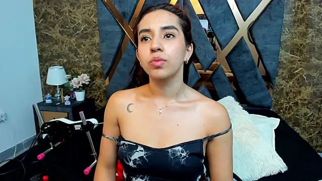 Snapshot of Vittoria_Conti_ chatting on 02/19/26, 05:21 Vittoria Conti online show from 02/19/26, 05:21