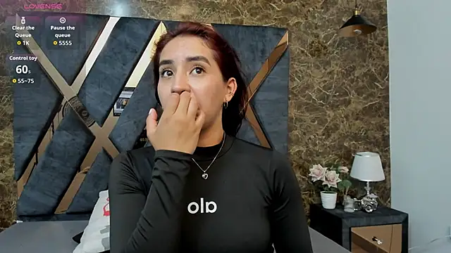 Vittoria Conti  online show from 04/09/26, 05:19