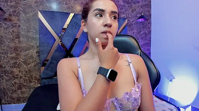 Snapshot of Vittoria_Conti_ chatting on 01/14/26, 05:27 Vittoria Conti online show from 01/14/26, 05:27