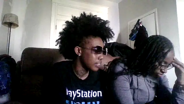 dezzidavill online show from 03/18/26, 06:53