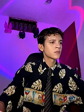 tylernova online show from 10/12/25, 04:25