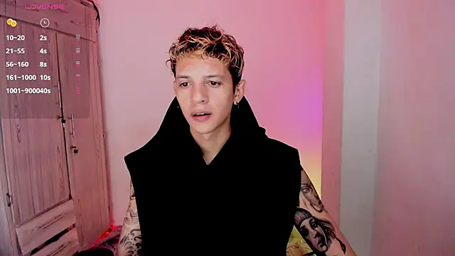 tylernova online show from 04/08/26, 04:25